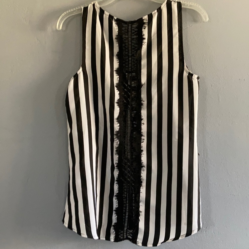Blouse - Picture 2 of 3